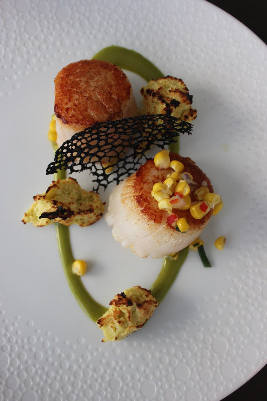plating jumbo scallops